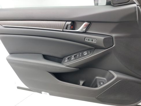 Used 2022 Honda Accord EX-L image 28