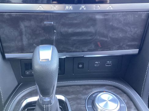 Used 2024 Nissan Armada Platinum w/ Captain's Chairs Package image 49