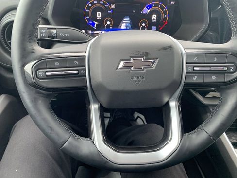 Used 2025 Chevrolet Colorado Trail Boss image 14