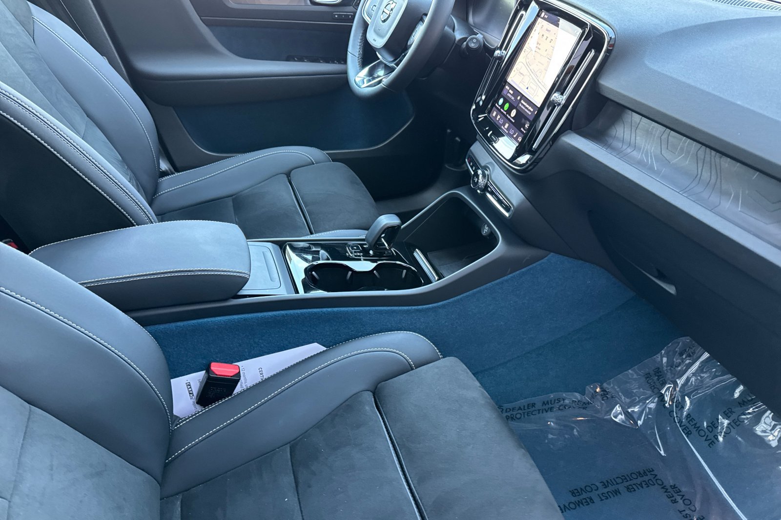 Used 2023 Volvo XC40 Recharge Ultimate w/ Protection Package Premier AWD/4WD image 17