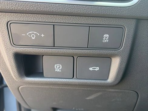 Used 2025 Hyundai Sonata SEL AWD/4WD image 13