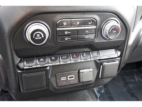 Used 2024 Chevrolet Silverado 1500 Custom image 23