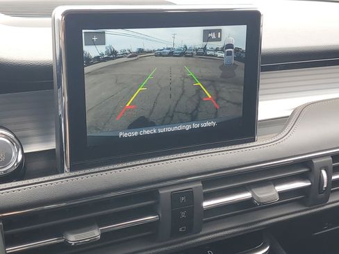 Used 2022 Lincoln Corsair AWD w/ Equipment Group 101A image 17