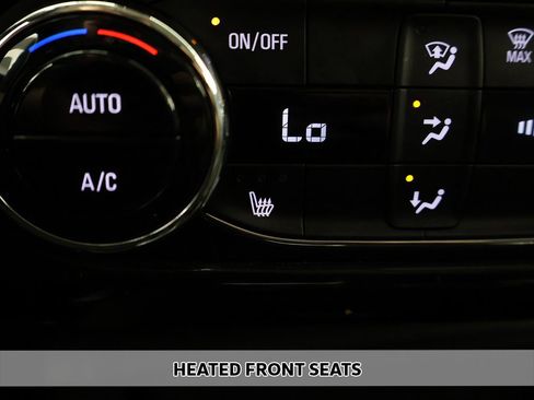 Used 2024 Chevrolet TrailBlazer LT w/ Convenience Package FWD image 5