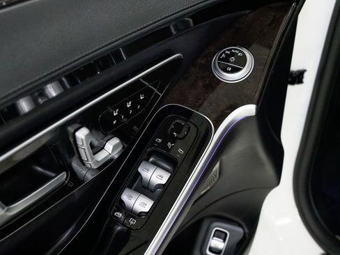 Used 2022 Mercedes-Benz S 500 4MATIC image 9