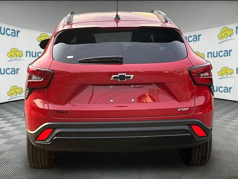 New 2026 Chevrolet Trax RS w/ Driver Confidence Package FWD image 6