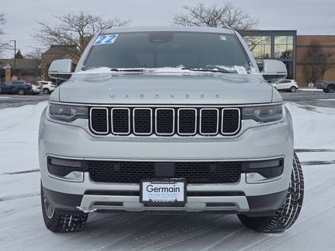 Used 2022 Jeep Wagoneer Series III w/ Flexible Seating Group image 13