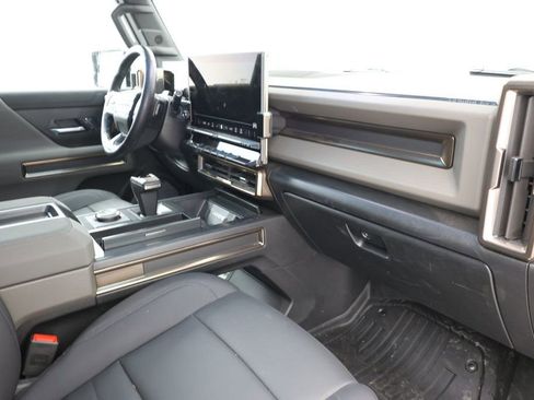 Used 2025 GMC Hummer EV 3X image 23