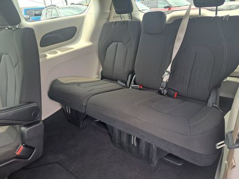 Certified 2023 Chrysler Voyager LX FWD image 28