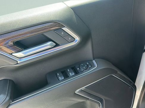 Used 2025 Chevrolet Silverado 1500 LT RWD image 31