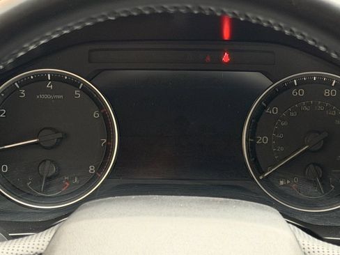 Used 2024 Mitsubishi Outlander SE image 36