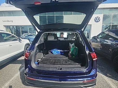 Used 2024 Volkswagen Tiguan SE FWD image 7