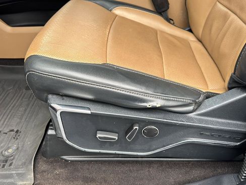 Used 2021 Ford F150 Lariat image 27