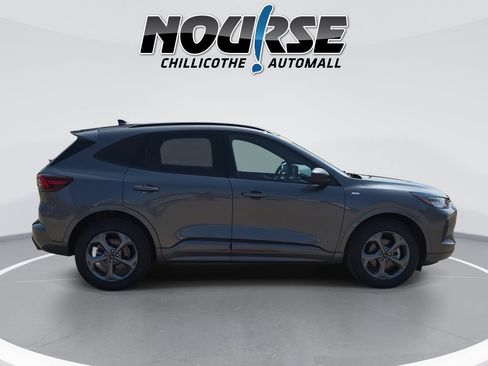 Used 2023 Ford Escape ST-Line AWD/4WD image 9