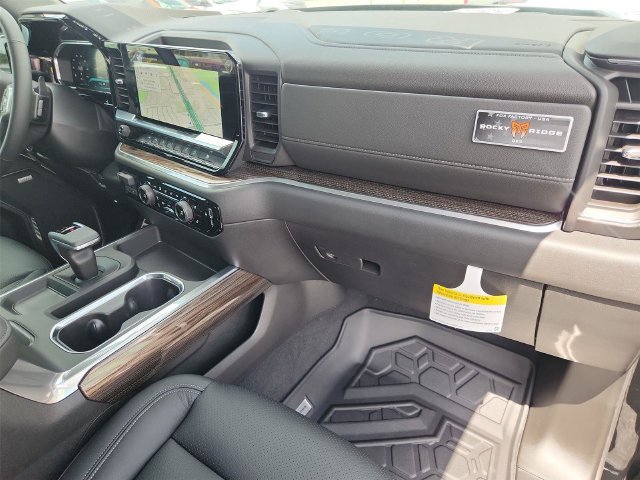 New 2026 Chevrolet Silverado 1500 RST AWD/4WD image 30