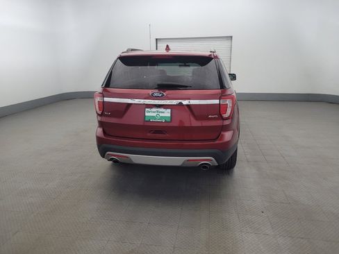Used 2016 Ford Explorer XLT w/ Equipment Group 202A AWD/4WD image 7
