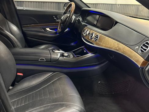 Used 2016 Mercedes-Benz S 550 4MATIC Sedan w/ Premium Package image 13