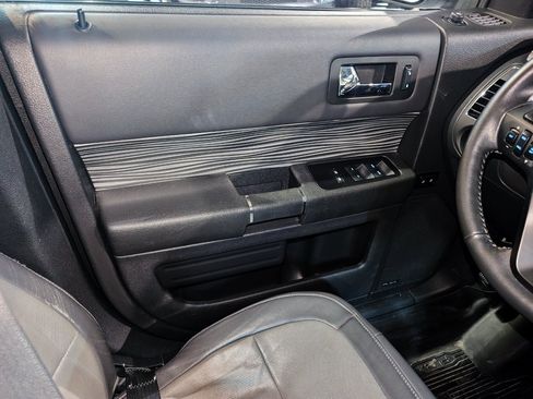 Used 2018 Ford Flex SEL w/ Equipment Group 202A FWD image 36