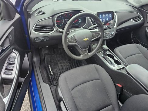 Used 2023 Chevrolet Malibu LS image 15