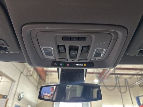 Used 2020 Chevrolet Silverado 1500 LTZ w/ LTZ Premium Package image 34