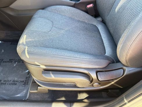 Used 2019 Hyundai Santa Fe SE image 26