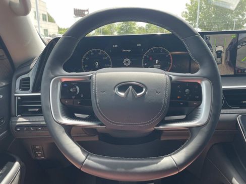 Used 2025 INFINITI QX80 Sensory AWD/4WD image 28