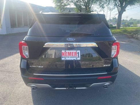 Used 2021 Ford Explorer Limited w/ Equipment Group 301A AWD/4WD image 4