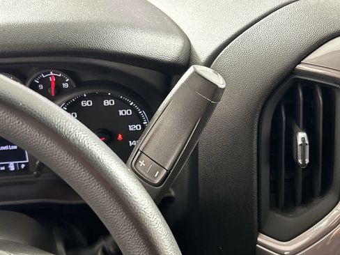 Used 2024 Chevrolet Silverado 1500 Custom image 15