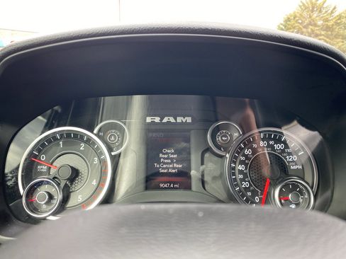 Used 2024 RAM 2500 Big Horn w/ Night Edition image 8