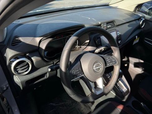 New 2025 Nissan Versa SR w/ Trunk Package FWD image 17