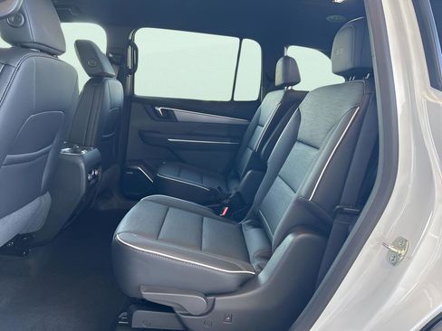 New 2026 Buick Enclave Sport Touring w/ Super Cruise Package image 8