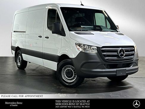 Used 2025 Mercedes-Benz Sprinter 2500 image 1