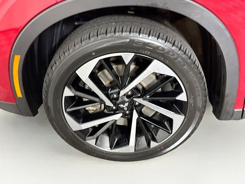 Used 2024 Mitsubishi Outlander SE image 11