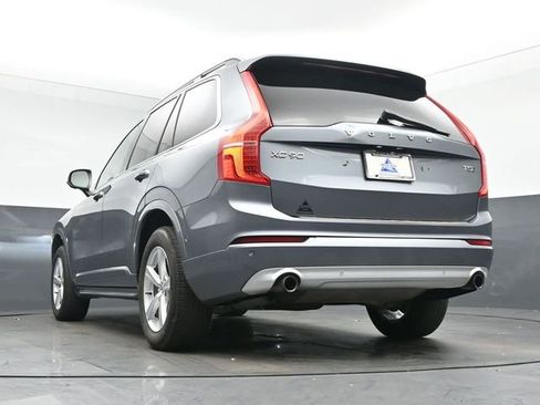 Used 2018 Volvo XC90 T5 Momentum w/ Convenience Package image 15
