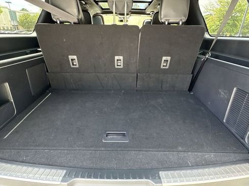 New 2024 Lincoln Navigator L Reserve image 25