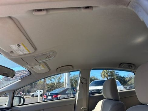 Used 2015 Toyota Prius Four image 24