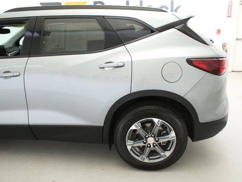 Used 2024 Chevrolet Blazer LT w/ Convenience Package AWD/4WD image 6