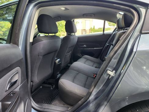 Used 2012 Chevrolet Cruze LT FWD image 5