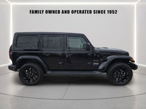 Used 2023 Jeep Wrangler Unlimited Sahara w/ Cold Weather Group image 2
