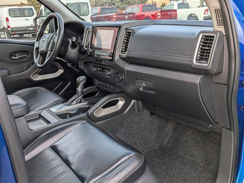 Used 2024 Nissan Frontier SL w/ Technology Package image 22