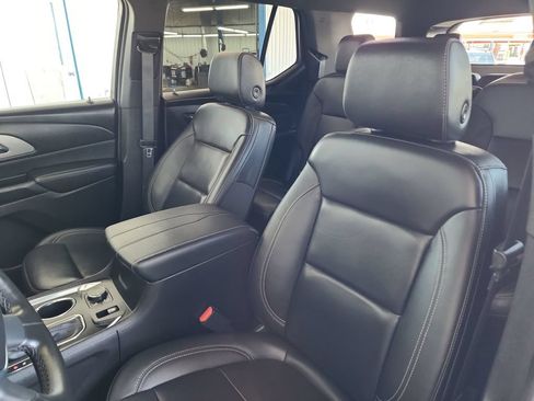 Certified 2023 Chevrolet Traverse LT w/ LPO, Floor Liner Package AWD/4WD image 16