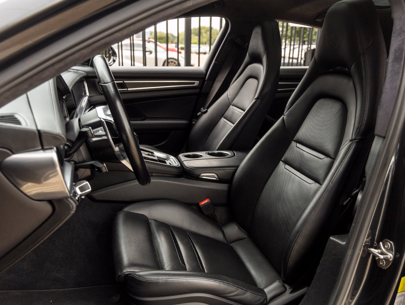 Used 2020 Porsche Panamera GTS AWD/4WD image 5