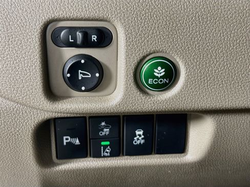 Used 2019 Honda Pilot Touring image 9