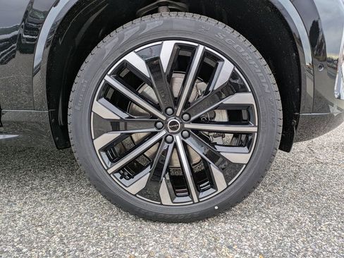 New 2026 Volvo XC90 B6 Plus AWD/4WD image 11