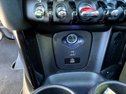 Used 2023 MINI Cooper S image 16