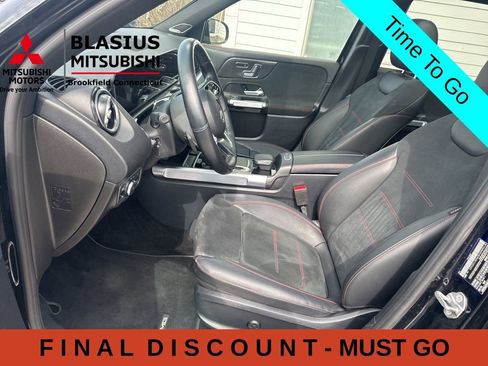 Used 2021 Mercedes-Benz GLB 250 4MATIC w/ AMG Line image 26