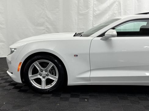 Used 2023 Chevrolet Camaro LT image 5