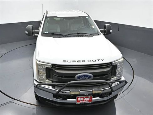 Used 2017 Ford F250 XL w/ Power Equipment Group AWD/4WD image 38