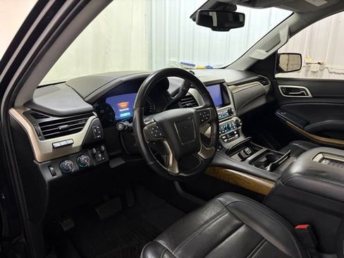 Used 2020 GMC Yukon Denali w/ Open Road Package AWD/4WD image 39