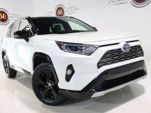 Used 2020 Toyota RAV4 XSE image 9